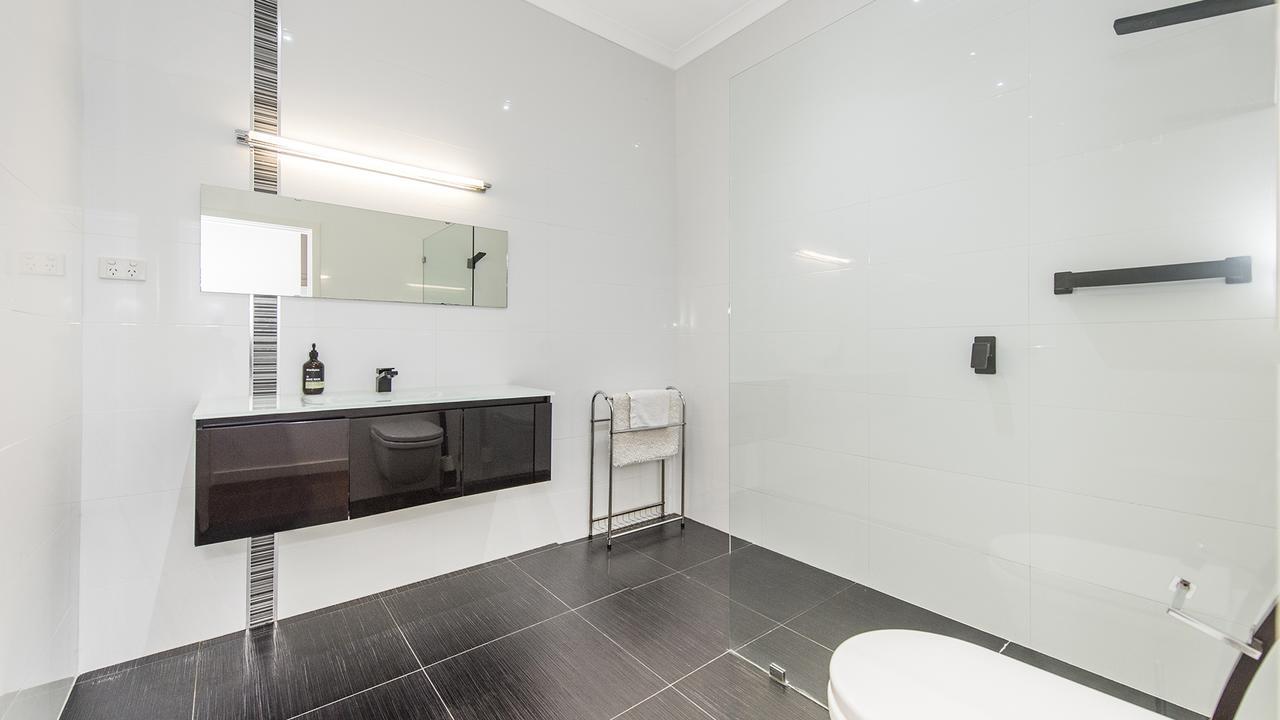 Leisurely Manor - Spacious Three Bedroom Home In Fremantle Eksteriør billede